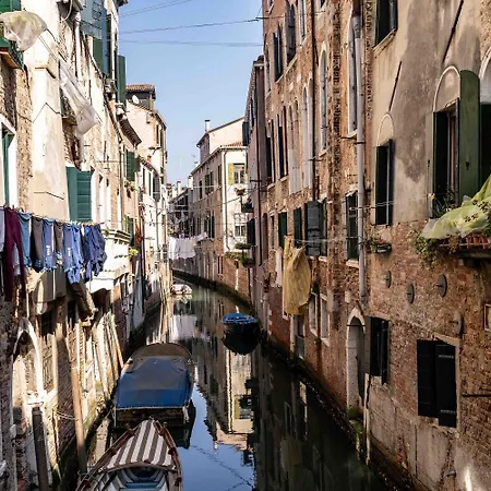 Gondolier's House Castello *