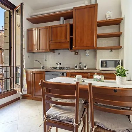 Gondolier's House Castello