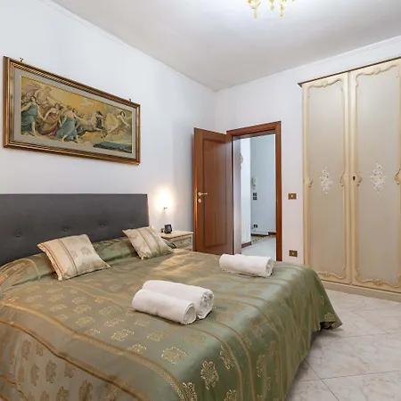 Апартаменты Gondolier's House Castello Венеция